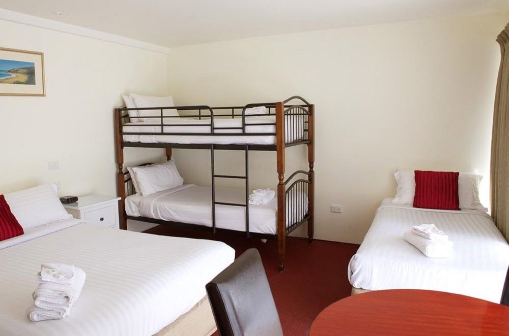 Sanctuary House Resort Motel ฮีลส์วิลล์ ภายนอก รูปภาพ